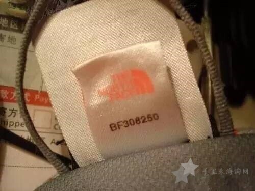 北面The North Face 羽绒服怎么辨别真假，户外衣服细节签别9