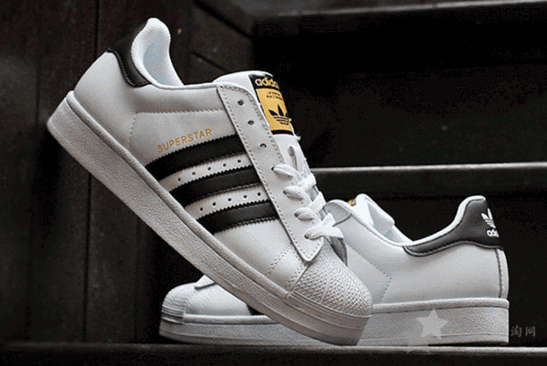 adidas阿迪达斯十款最火鞋子